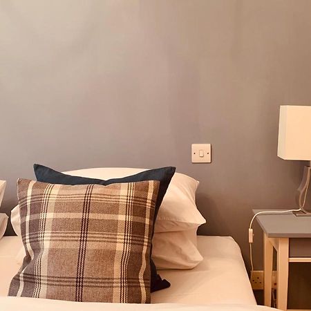 The Royal Mile Residence By Reserve Apartments Edimburgo Exterior foto